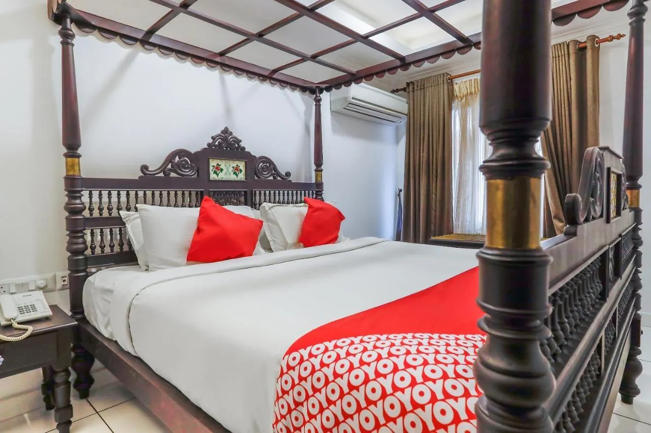 Anchor Inn Kochi Ινδία
